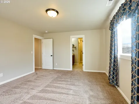 574 Prairie Street Woodburn OR 97071
