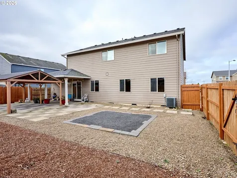 574 Prairie Street Woodburn OR 97071
