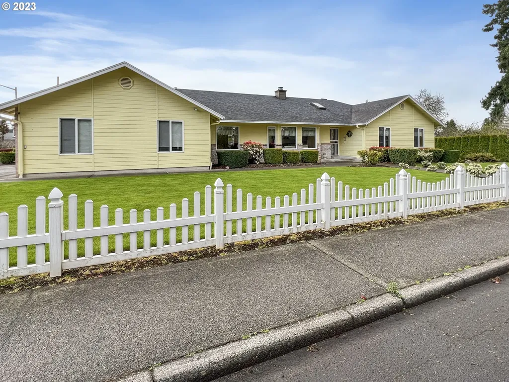 809 Nw 90th Street Vancouver WA 98665