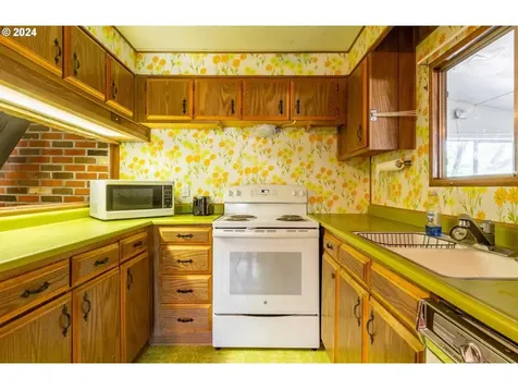 29871 Sodaville Mountain Home Road Lebanon OR 97355
