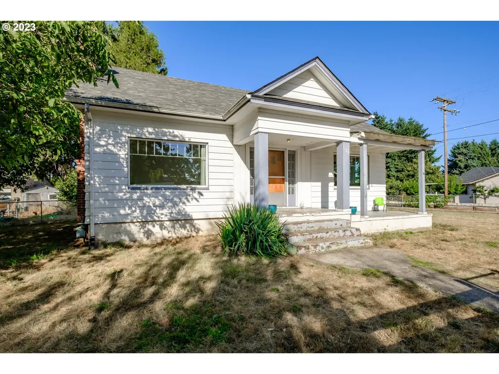 1124 N 2nd Street Jefferson OR 97352