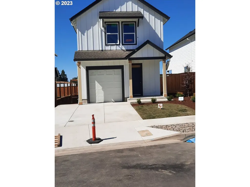 856 Laurel Place Silverton OR 97381