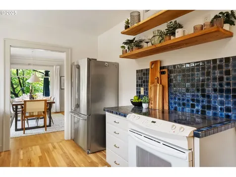 1403 SE Birch Street Portland OR 97214