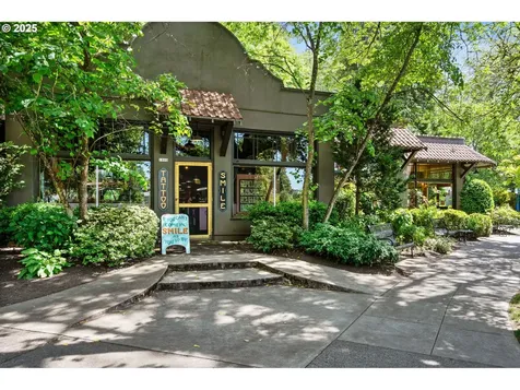 1403 SE Birch Street Portland OR 97214
