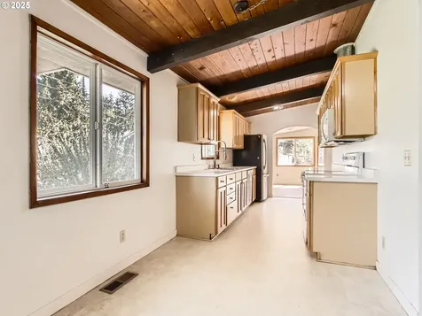 30895 SW Magnolia Avenue Wilsonville OR 97070