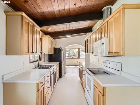 30895 SW Magnolia Avenue Wilsonville OR 97070
