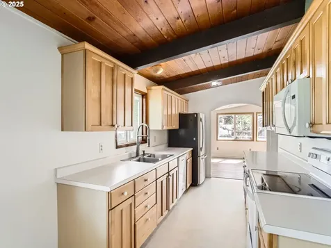 30895 SW Magnolia Avenue Wilsonville OR 97070