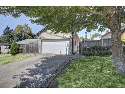 1014 W 38th Street Vancouver WA 98660