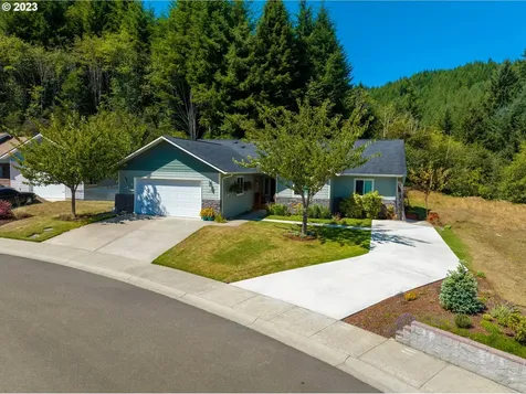 177 Westwood Court Reedsport OR 97467