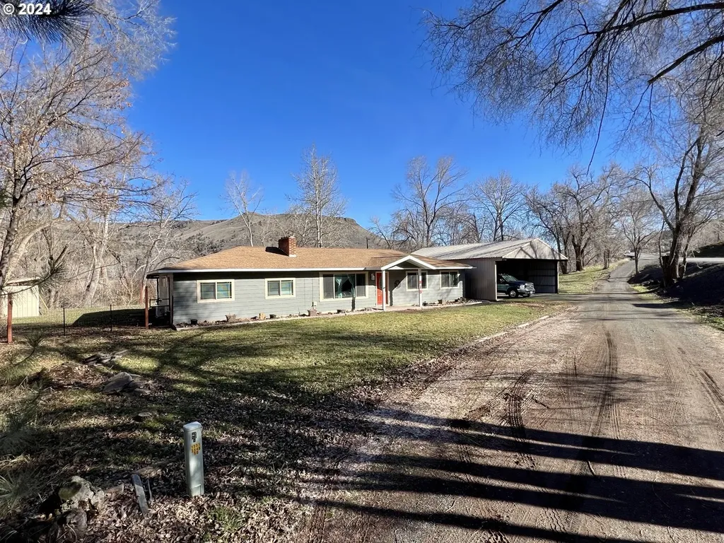915 E Main Street John Day OR 97845