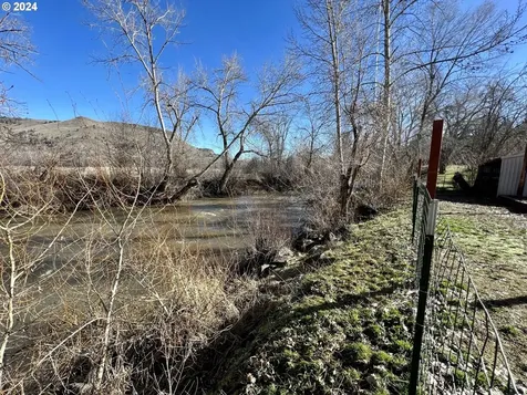 915 E Main Street John Day OR 97845