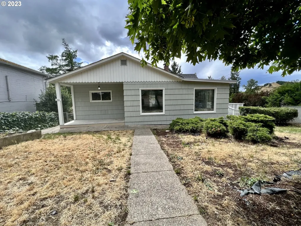 268 Se Pitzer Street Roseburg OR 97470