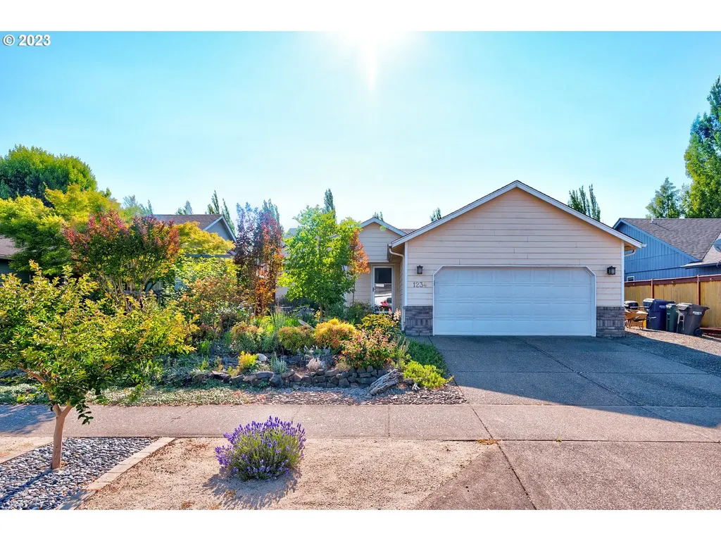 1234 S 6th Street Independence OR 97351