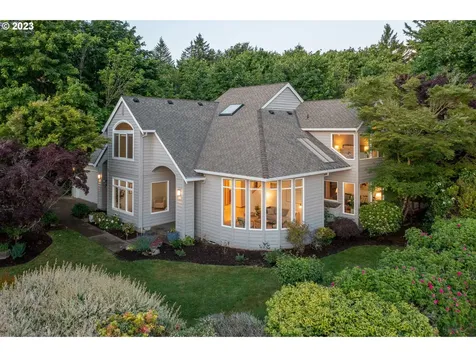 8208 Nw Reed Drive Portland OR 97229