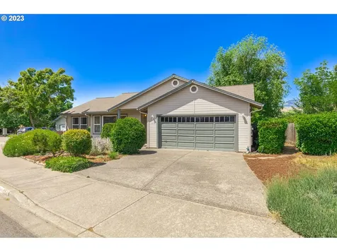 1281 Munson Drive Ashland OR 97520