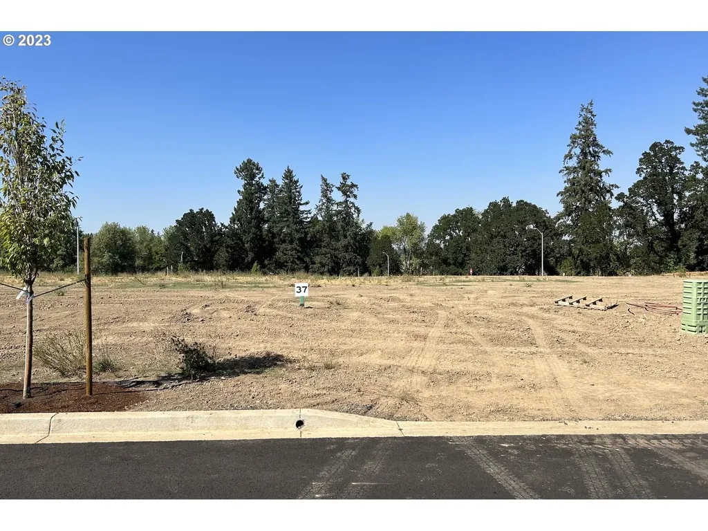 1523 NW Adelaide Street Mcminnville OR 97128