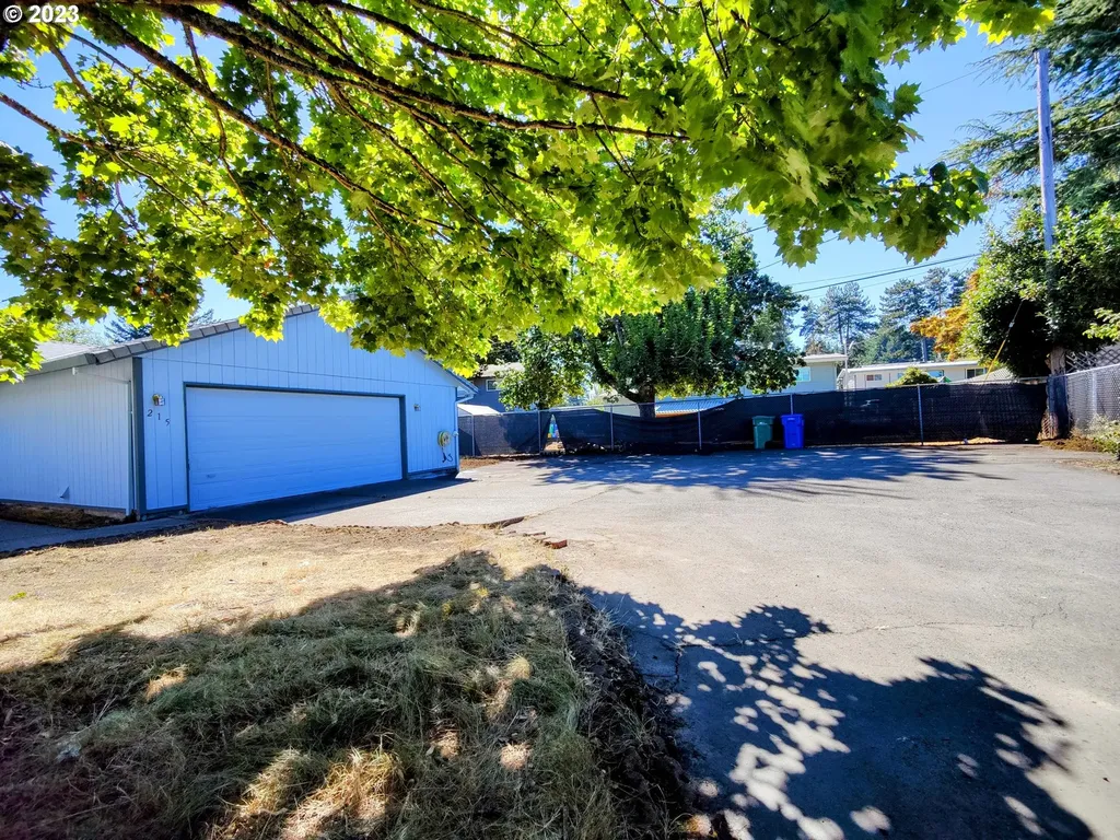 215 Ne 165th Avenue Portland OR 97230