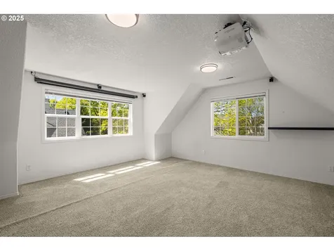 4200 NW Oxbridge Drive Portland OR 97229