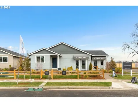 802 Lana Drive Woodburn OR 97071