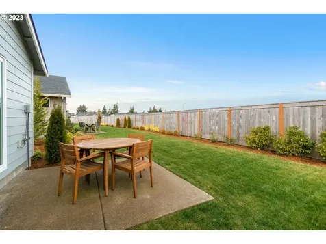 802 Lana Drive Woodburn OR 97071
