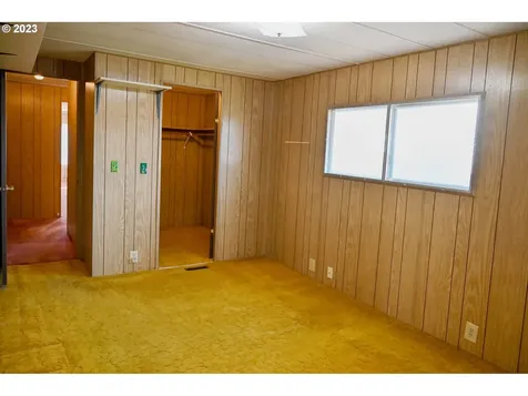 2681 SE River Road Hillsboro OR 97123