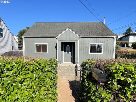808 N Folsom Street Coquille OR 97423