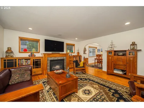 88082 Leeward Drive Florence OR 97439
