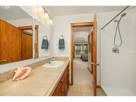 88082 Leeward Drive Florence OR 97439