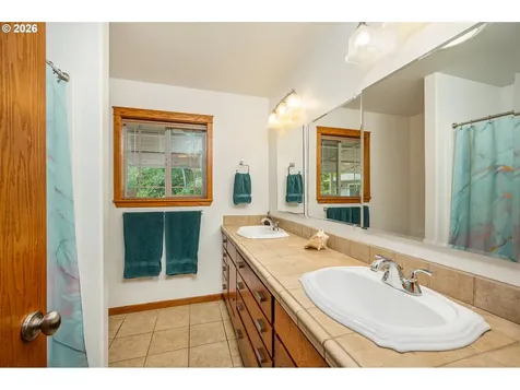 88082 Leeward Drive Florence OR 97439