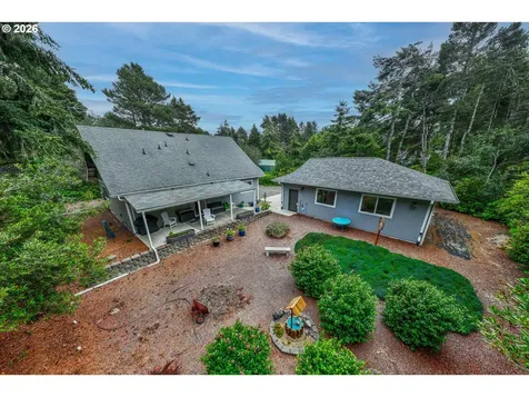 88082 Leeward Drive Florence OR 97439