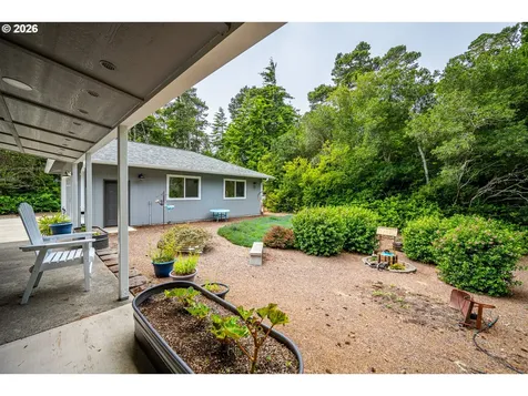 88082 Leeward Drive Florence OR 97439