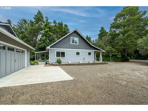 88082 Leeward Drive Florence OR 97439
