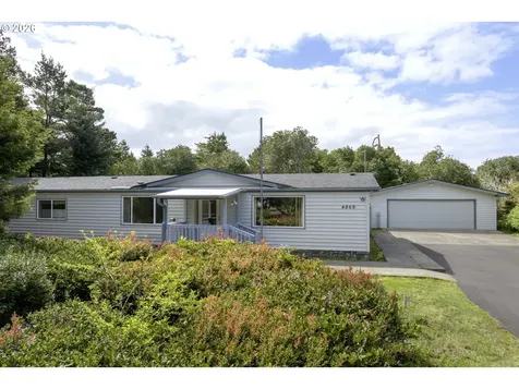 4869 Seapine Drive Florence OR 97439