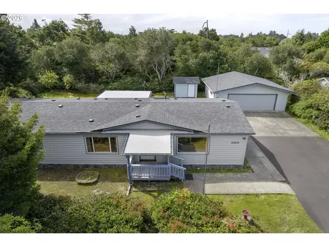 4869 Seapine Drive Florence OR 97439