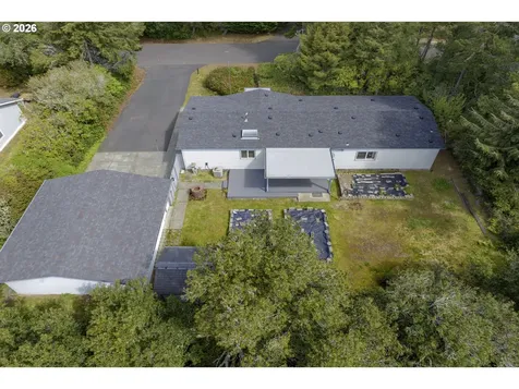 4869 Seapine Drive Florence OR 97439