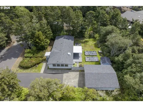 4869 Seapine Drive Florence OR 97439