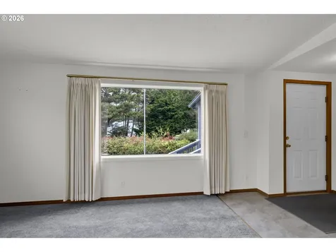 4869 Seapine Drive Florence OR 97439