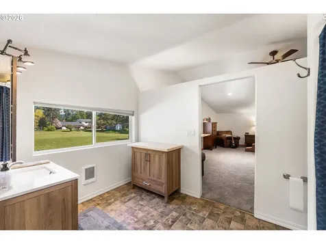 112 Chapman Road Castle Rock WA 98611