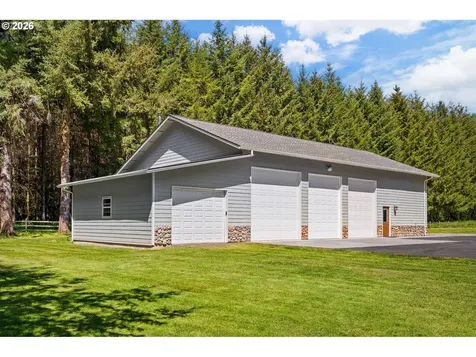 112 Chapman Road Castle Rock WA 98611
