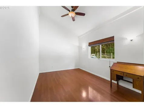 112 Chapman Road Castle Rock WA 98611