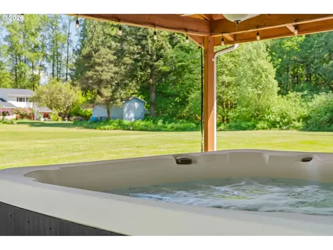 112 Chapman Road Castle Rock WA 98611