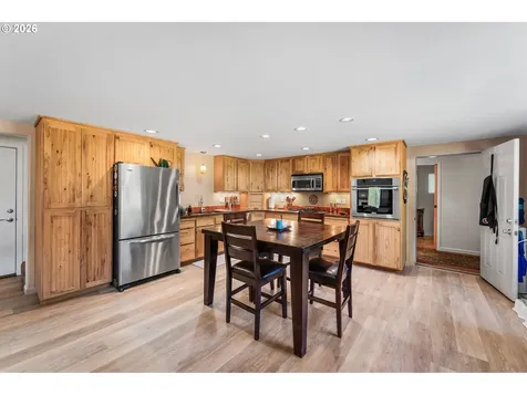 112 Chapman Road Castle Rock WA 98611