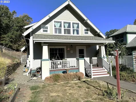 458 Se Dos Gatos Court Roseburg OR 97470