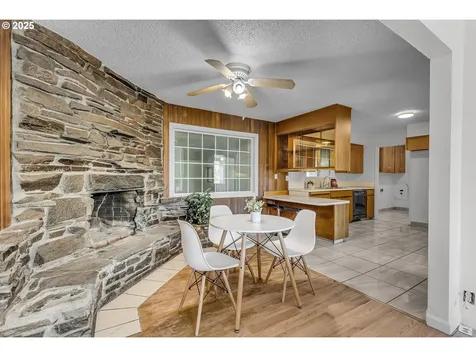 471 Marshall Street Woodburn OR 97071
