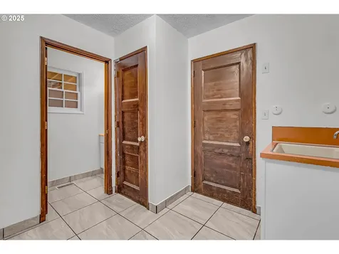 471 Marshall Street Woodburn OR 97071