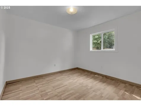 471 Marshall Street Woodburn OR 97071