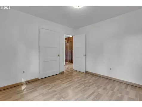 471 Marshall Street Woodburn OR 97071
