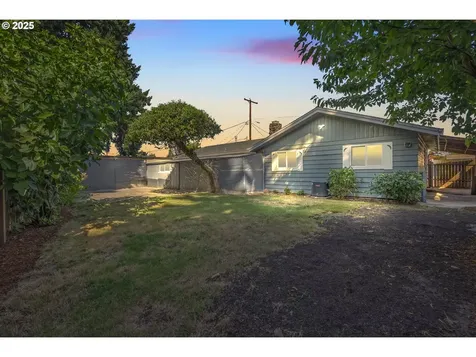 471 Marshall Street Woodburn OR 97071
