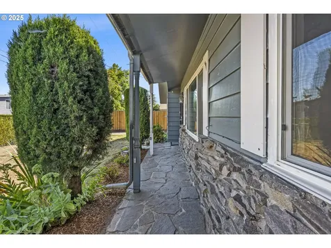 471 Marshall Street Woodburn OR 97071