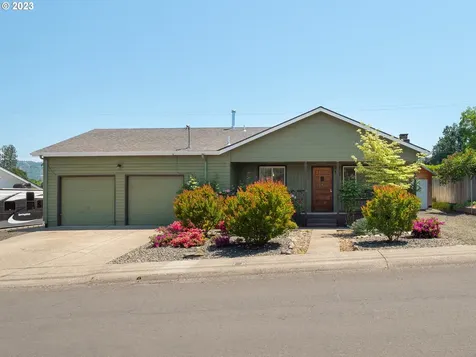 347 W Broccoli Street Roseburg OR 97471